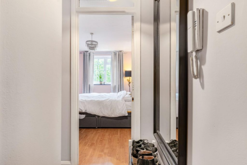 Flat in London, United Kingdom, 35 m² - picture 4