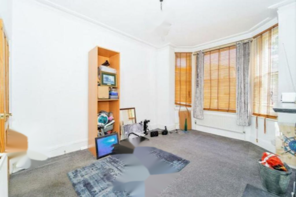 Flat in London, United Kingdom, 46 m² - picture 4