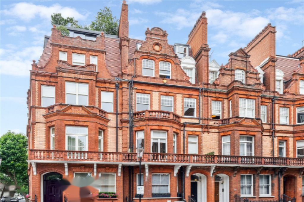 Flat in London, United Kingdom, 161 m² - picture 4