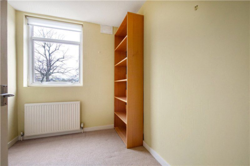 Flat in London, United Kingdom, 84 m² - picture 4