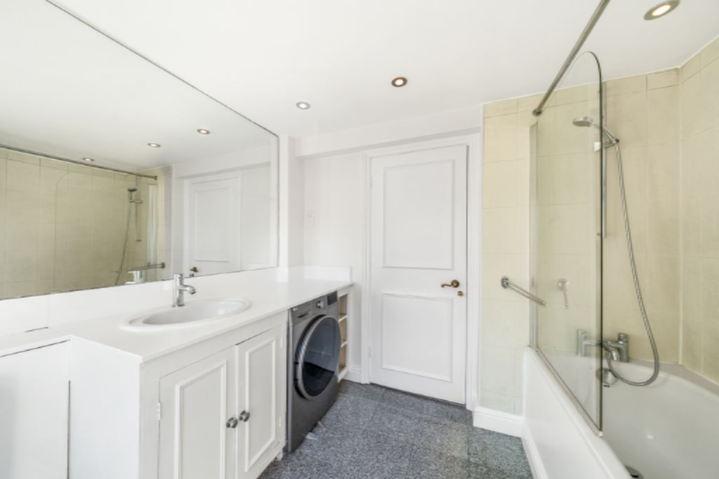 Flat in London, United Kingdom, 112 m² - picture 4