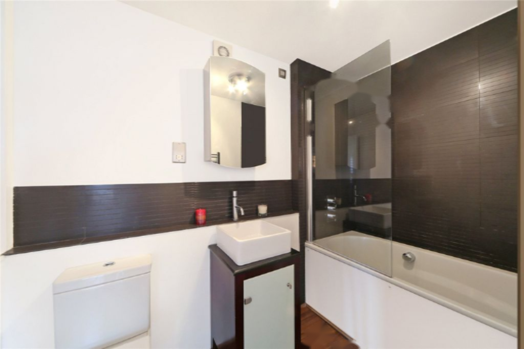 Flat in London, United Kingdom, 47 m² - picture 5