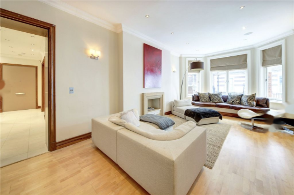 Flat in London, United Kingdom, 213 m² - picture 5