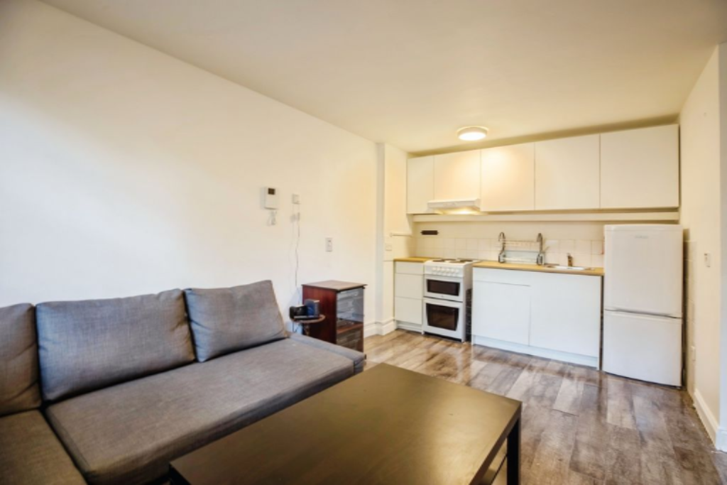 Flat in London, United Kingdom, 32 m² - picture 5