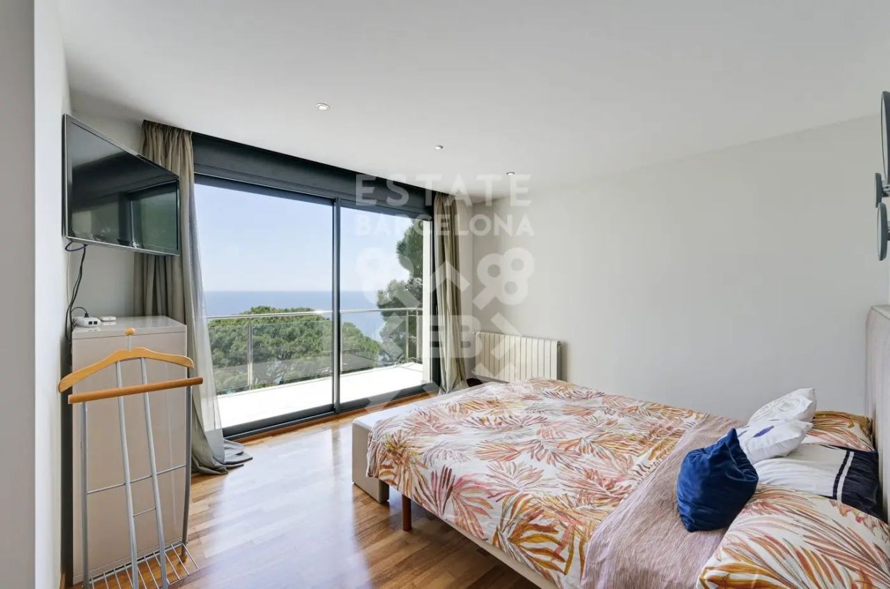 Villa en Lloret de Mar, España, 298 m² - imagen 12