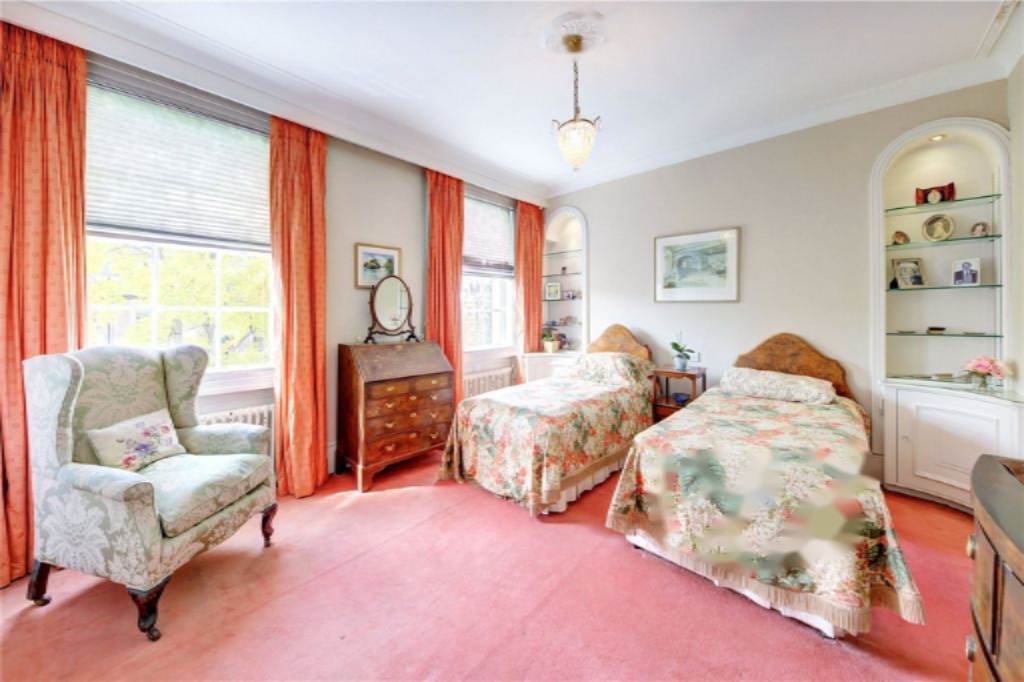 Flat in London, United Kingdom, 256 m² - picture 5