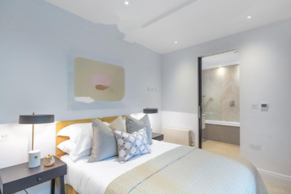 Flat in London, United Kingdom, 114 m² - picture 5