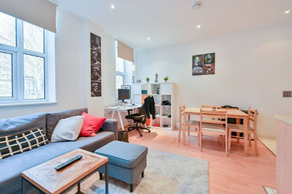 Flat in London, United Kingdom, 40 m² - picture 5