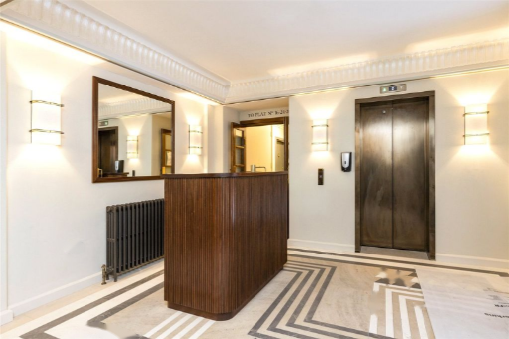 Flat in London, United Kingdom, 92 m² - picture 5