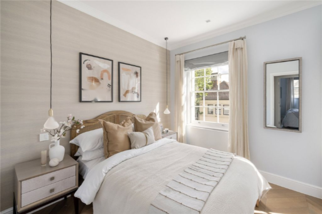 Flat in London, United Kingdom, 148 m² - picture 5