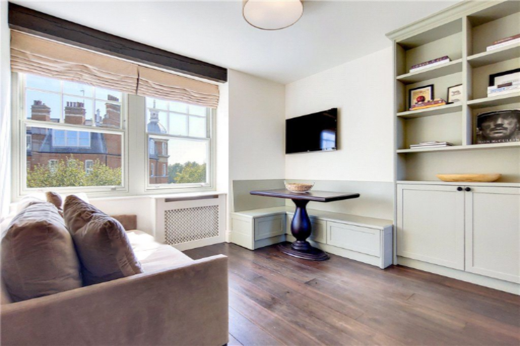 Flat in London, United Kingdom, 47 m² - picture 6