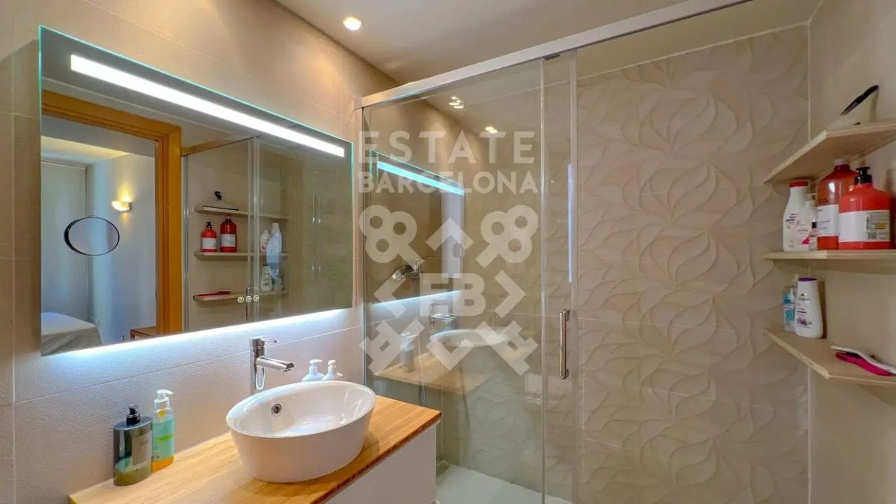 Flat in Lloret de Mar, Spain, 120 m² - picture 10