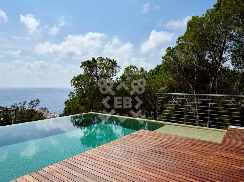Villa en Lloret de Mar, España, 331 m² - imagen 3