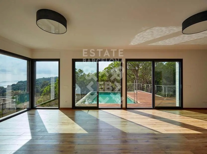 Villa en Lloret de Mar, España, 331 m² - imagen 15