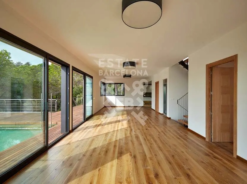 Villa en Lloret de Mar, España, 331 m² - imagen 13