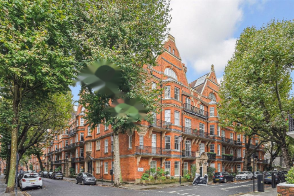 Flat in London, United Kingdom, 131 m² - picture 6