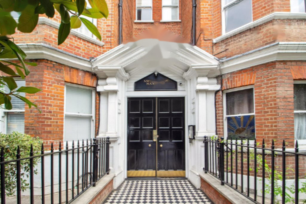 Flat in London, United Kingdom, 105 m² - picture 6