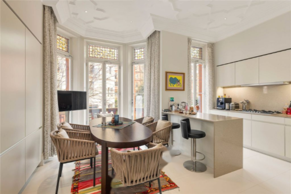 Piso en Londres, Reino Unido, 148 m² - imagen 6