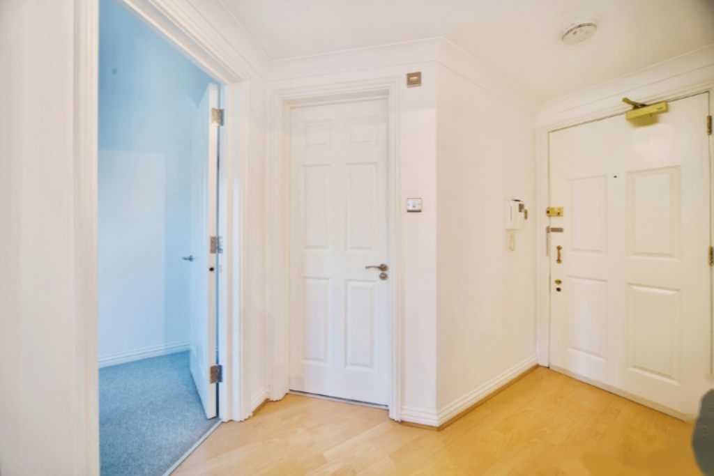 Flat in London, United Kingdom, 38 m² - picture 6