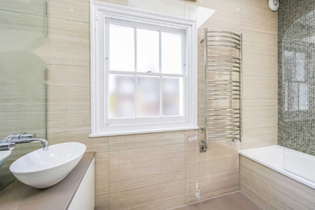 Flat in London, United Kingdom, 274 m² - picture 6