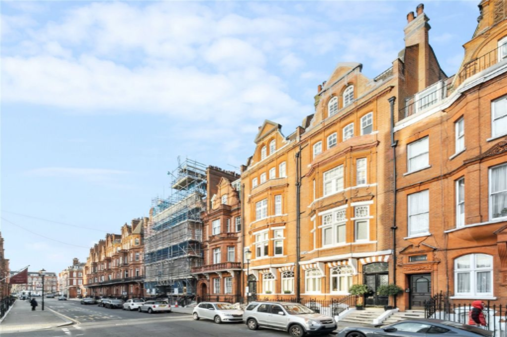 Flat in London, United Kingdom, 68 m² - picture 6