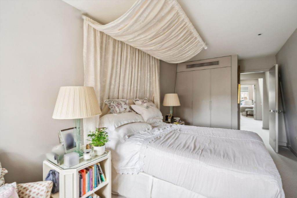 Flat in London, United Kingdom, 130 m² - picture 7