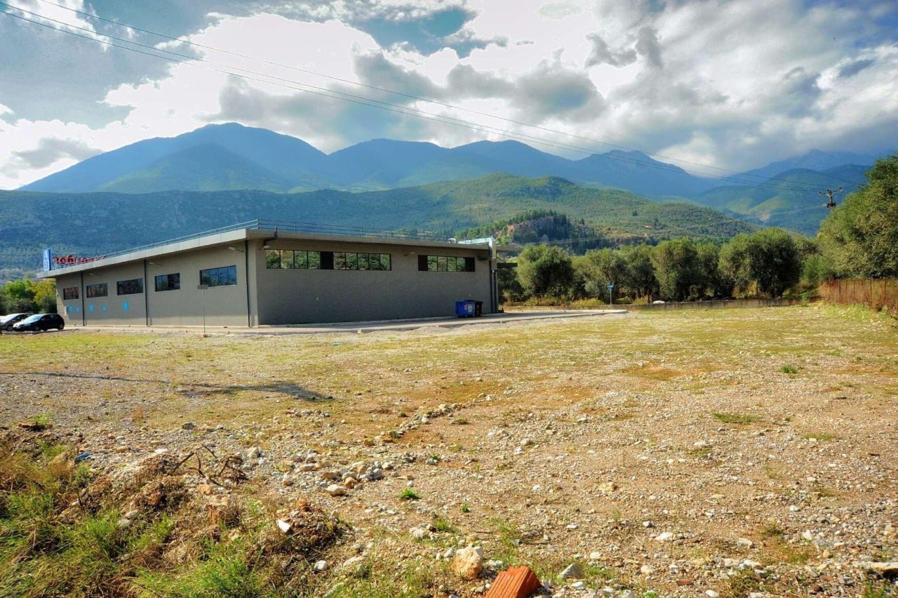 Tienda en Corinto, Grecia, 1 200 m² - imagen 6