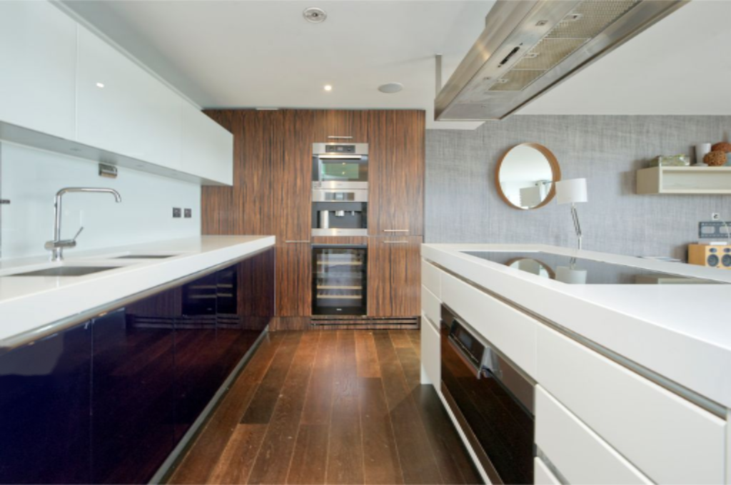Flat in London, United Kingdom, 161 m² - picture 7