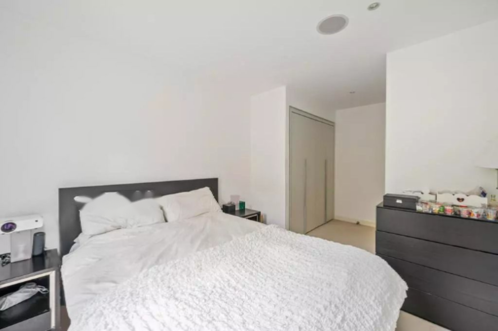 Flat in London, United Kingdom, 49 m² - picture 7