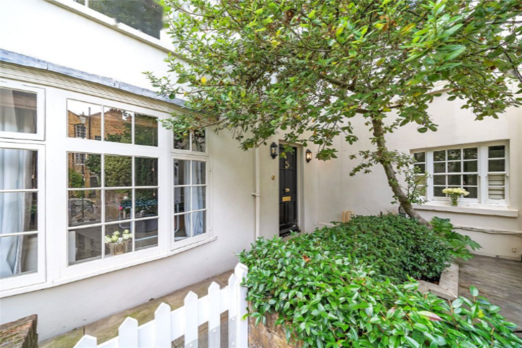 Flat in London, United Kingdom, 79 m² - picture 7