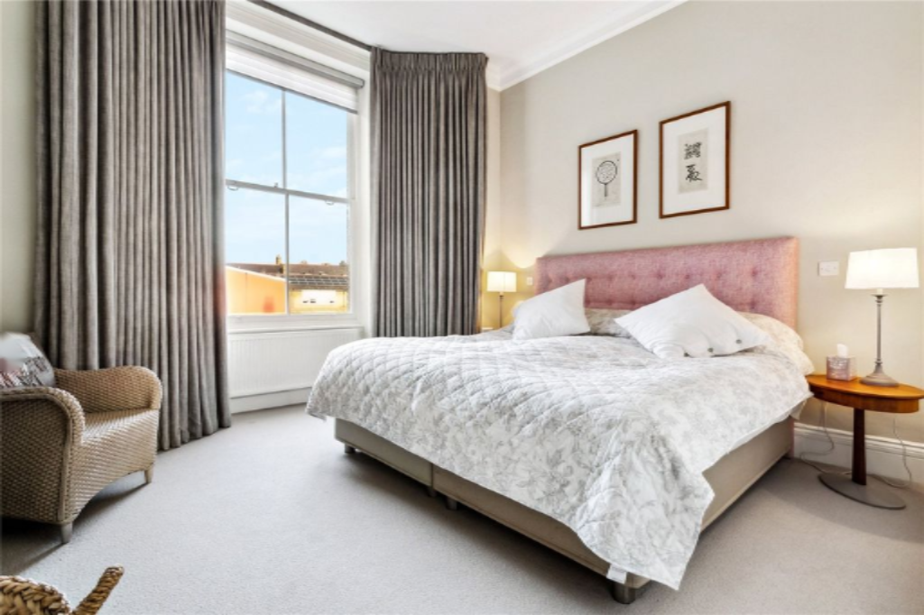 Flat in London, United Kingdom, 68 m² - picture 7