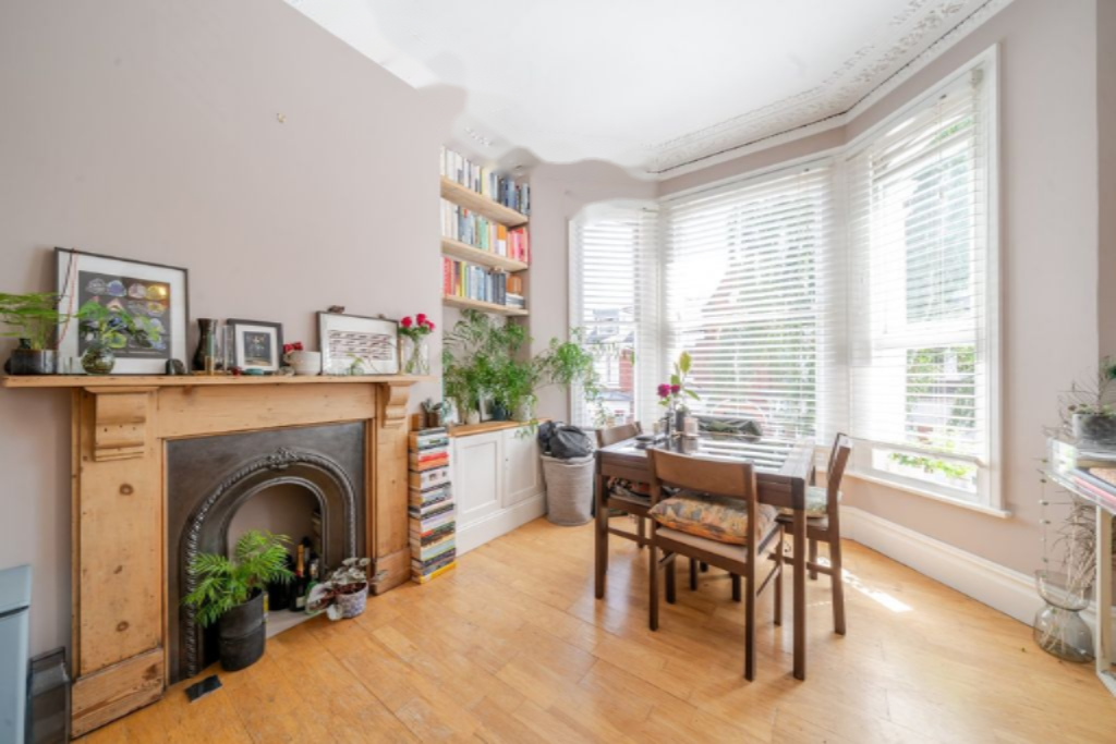 Flat in London, United Kingdom, 42 m² - picture 7