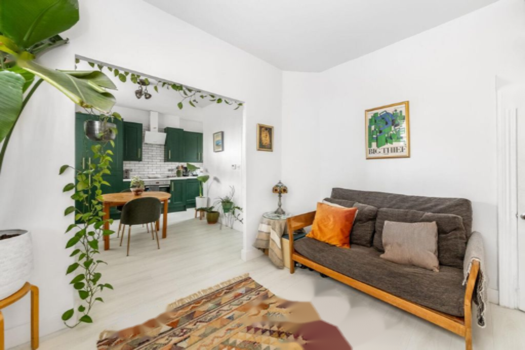 Flat in London, United Kingdom, 44 m² - picture 7