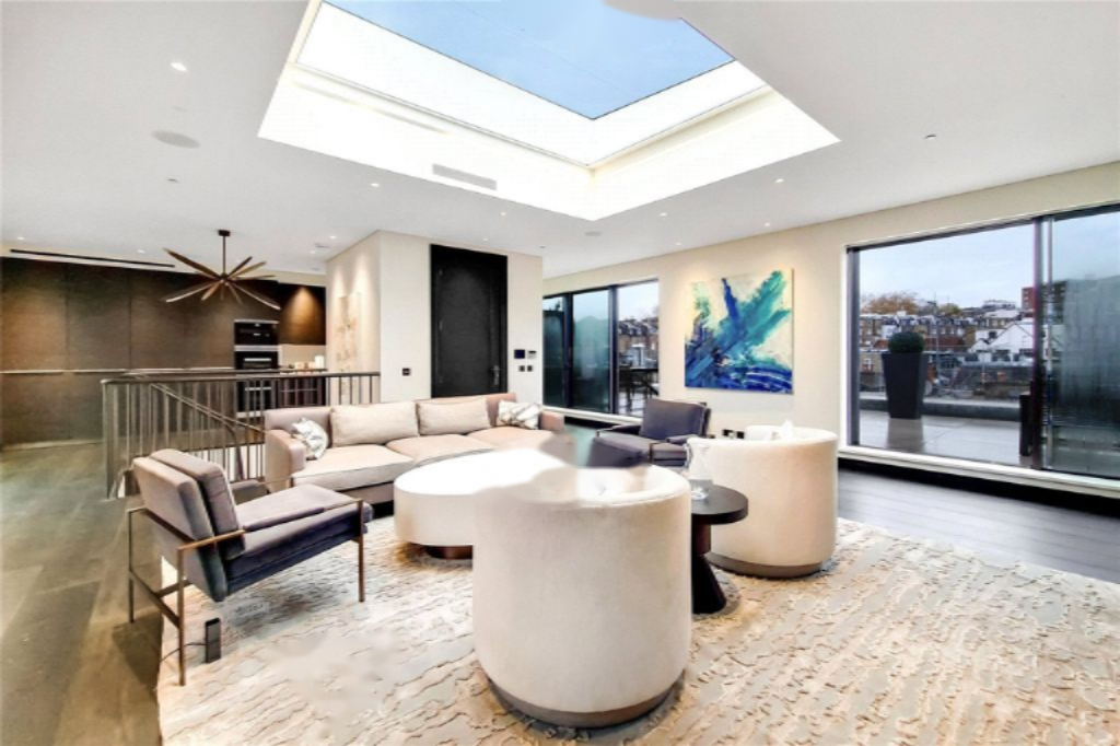 Flat in London, United Kingdom, 216 m² - picture 7