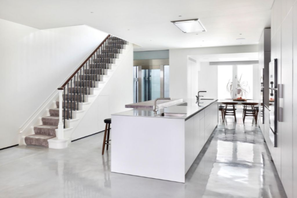 Flat in London, United Kingdom, 594 m² - picture 7