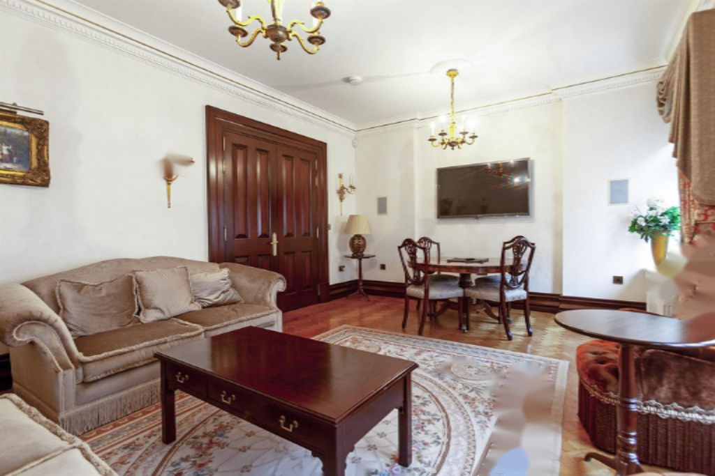 Flat in London, United Kingdom, 97 m² - picture 7