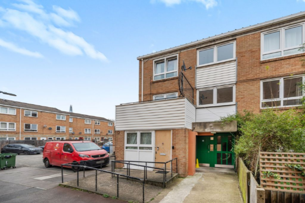 Flat in London, United Kingdom, 48 m² - picture 7