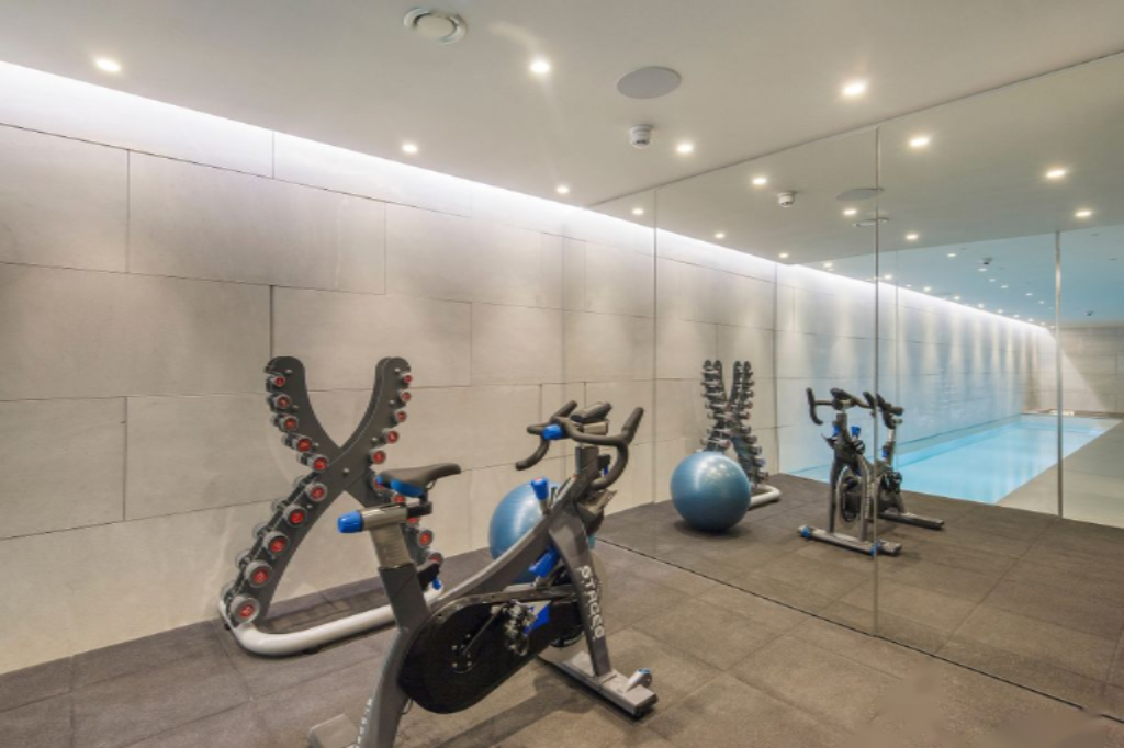 Flat in London, United Kingdom, 560 m² - picture 7