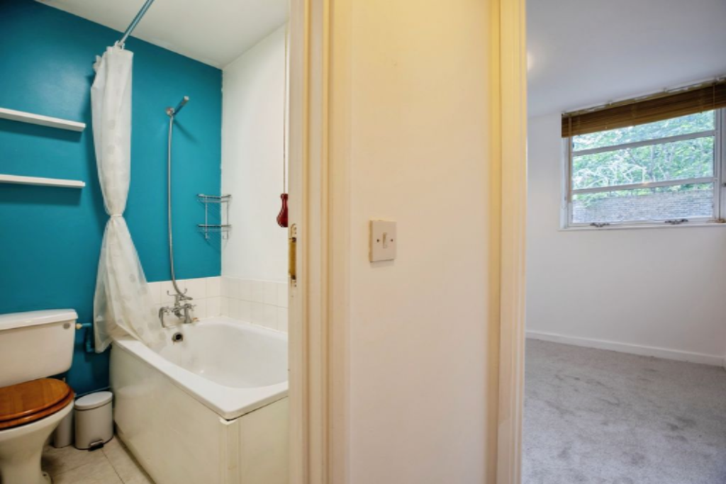 Flat in London, United Kingdom, 32 m² - picture 7