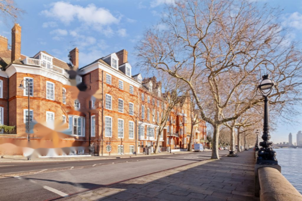 Flat in London, United Kingdom, 154 m² - picture 8