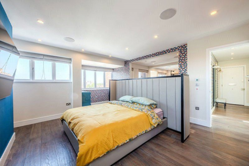Flat in London, United Kingdom, 208 m² - picture 8