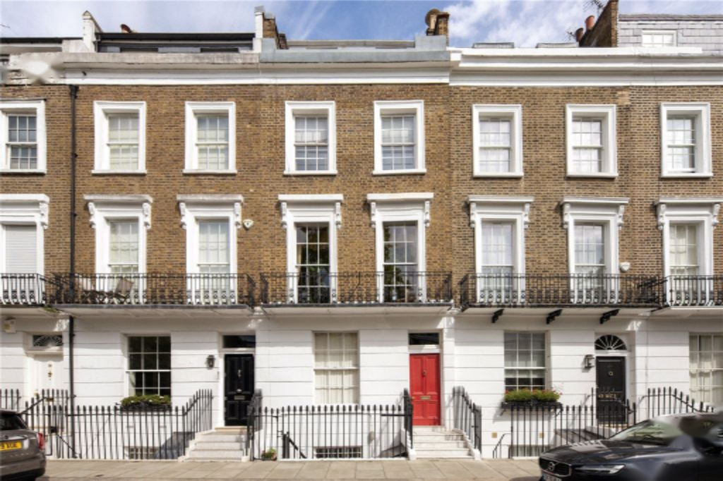 Flat in London, United Kingdom, 256 m² - picture 8