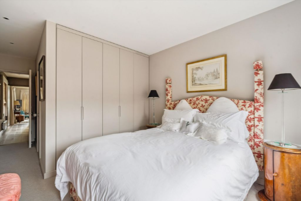 Flat in London, United Kingdom, 130 m² - picture 8