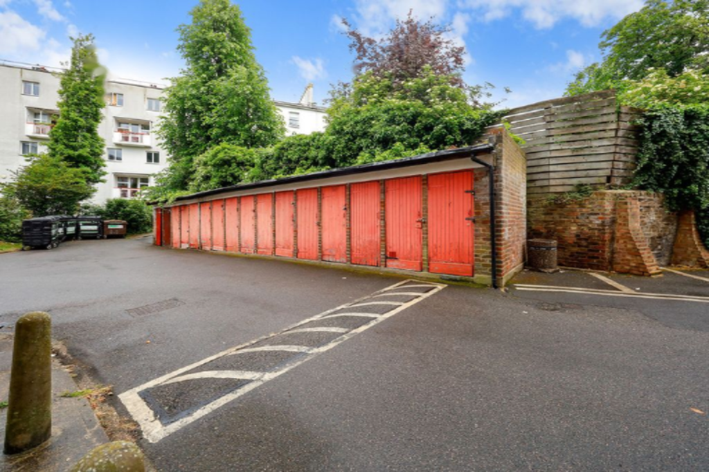 Flat in London, United Kingdom, 71 m² - picture 8