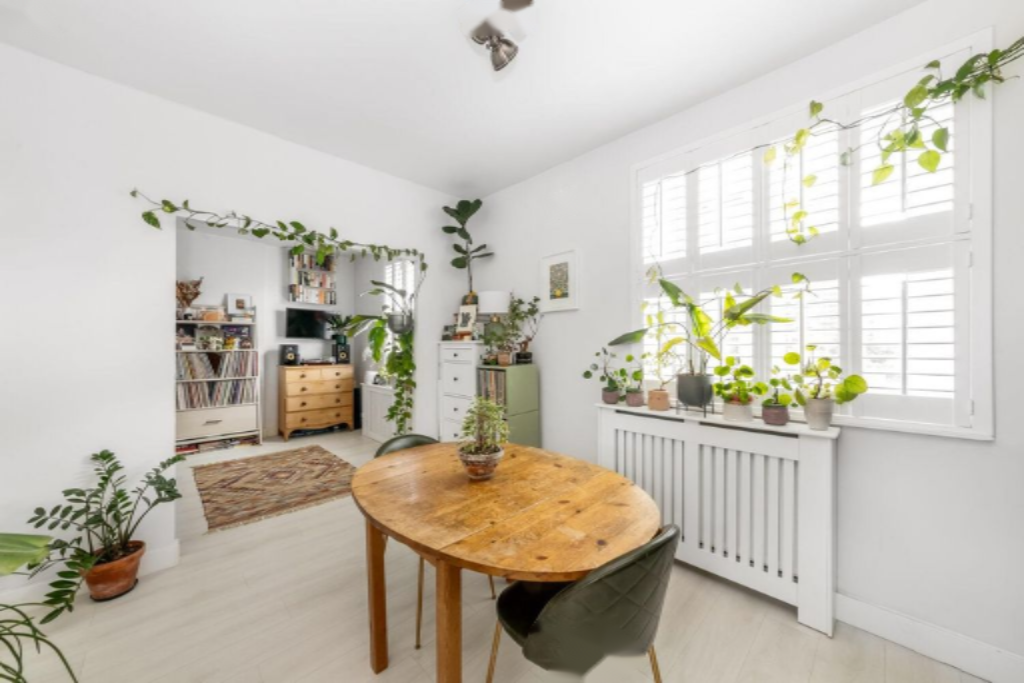 Flat in London, United Kingdom, 44 m² - picture 8