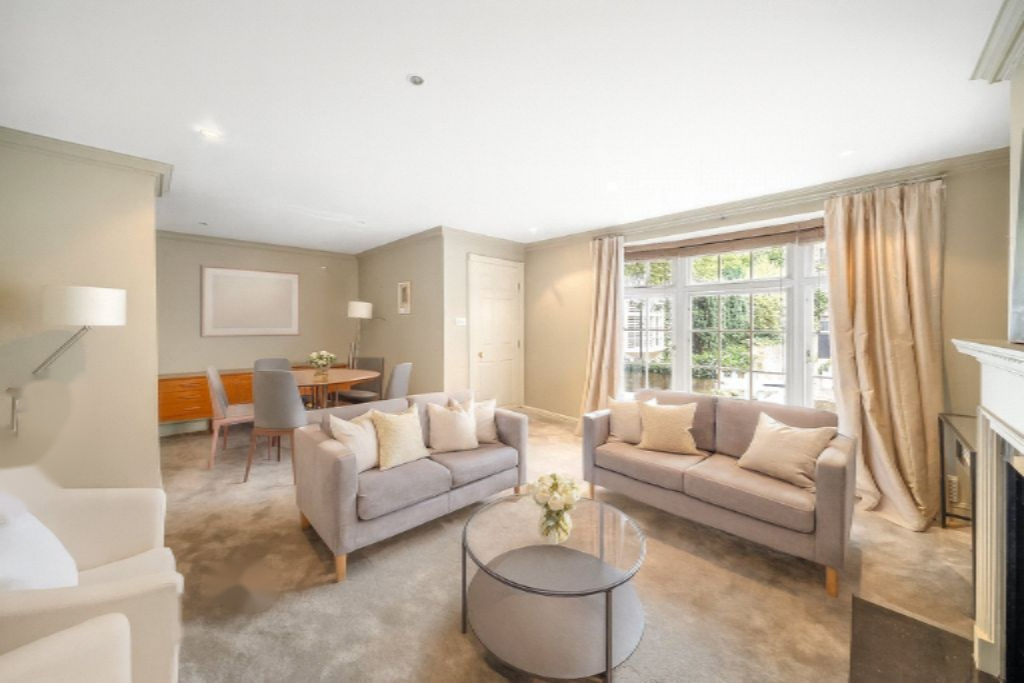 Flat in London, United Kingdom, 79 m² - picture 8