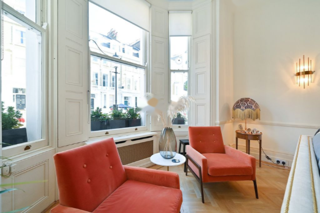 Flat in London, United Kingdom, 229 m² - picture 8