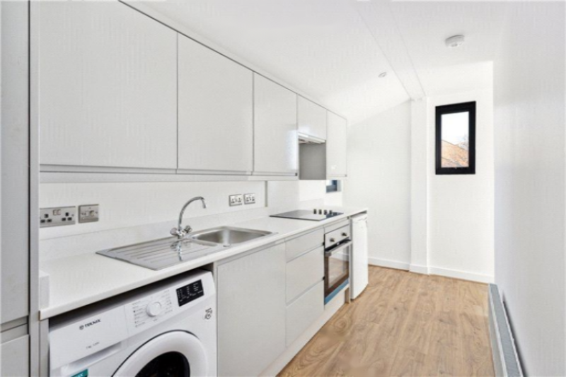 Flat in London, United Kingdom, 42 m² - picture 8