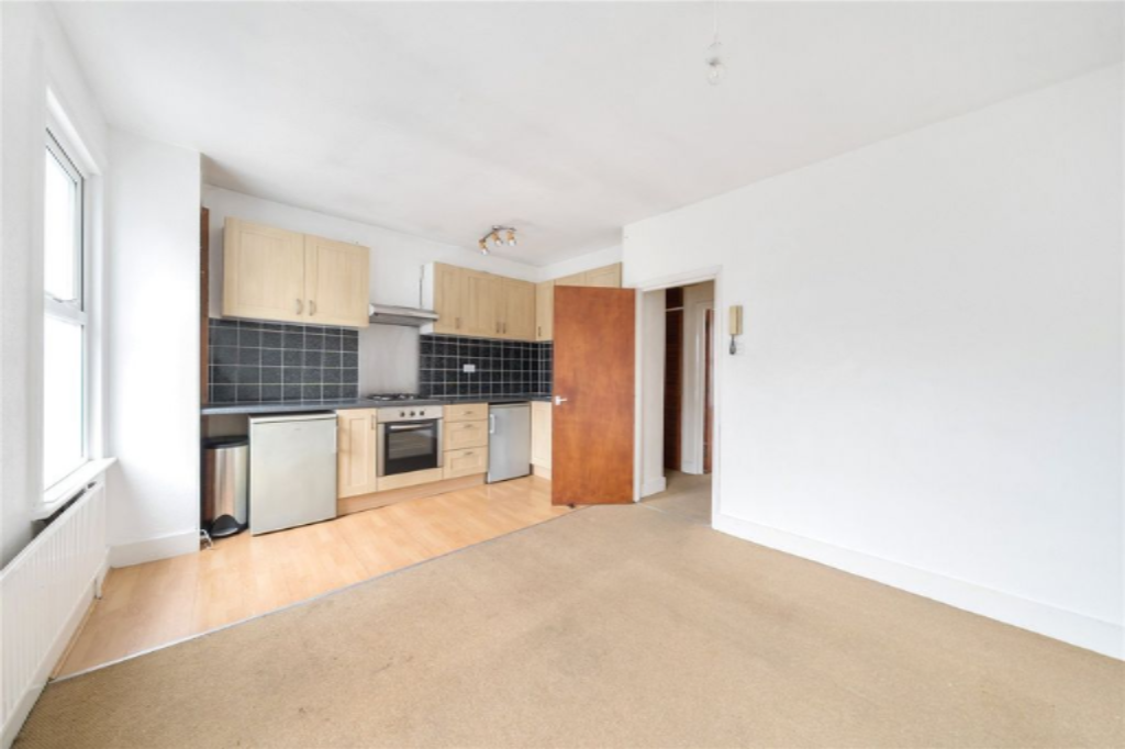 Flat in London, United Kingdom, 31 m² - picture 8