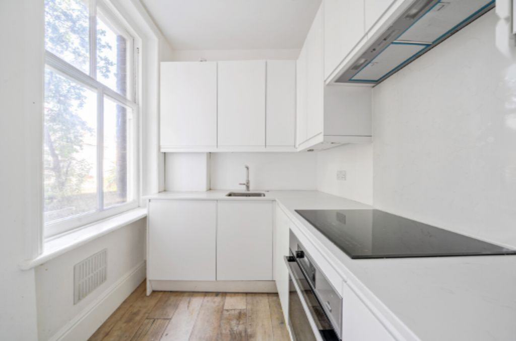 Flat in London, United Kingdom, 47 m² - picture 8